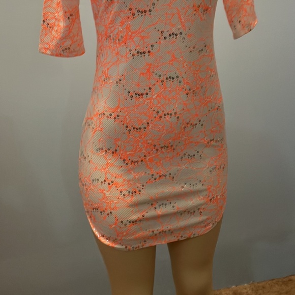 This is a mini pink party dress - Picture 6 of 7